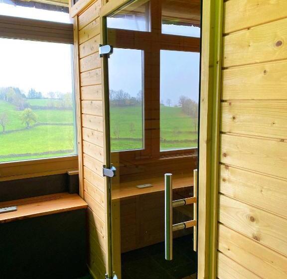 هتل Logis Hôtel Restaurant & Spa Les Remparts