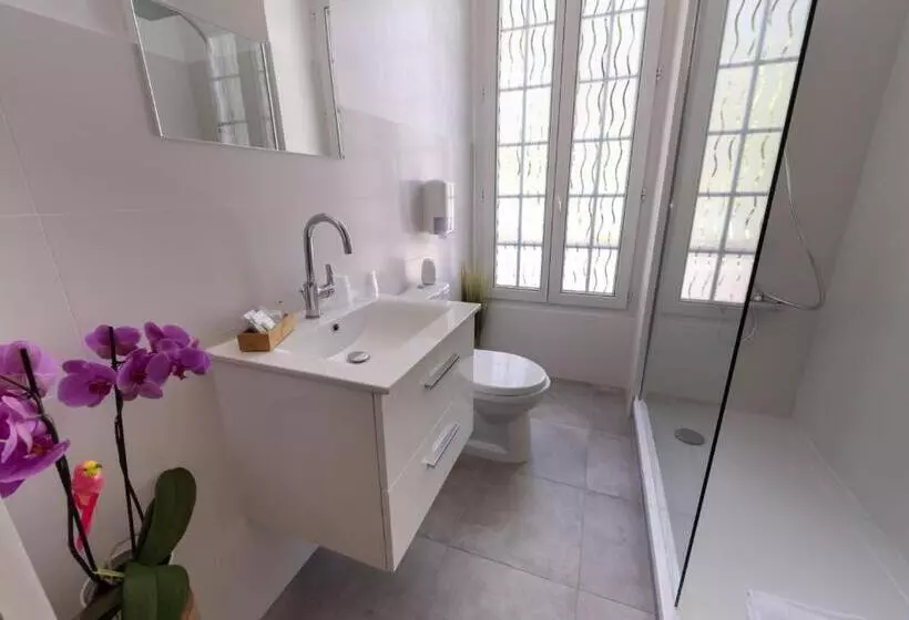 Отель La Bonne Auberge