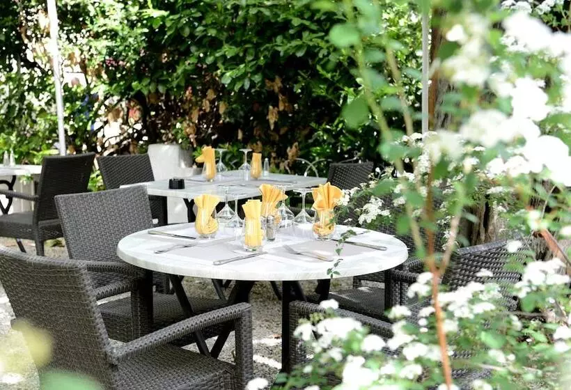 ホテル Le Terminus