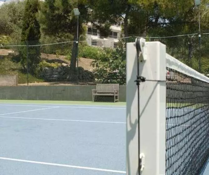 בית מלון כפרי Les Eucalyptus