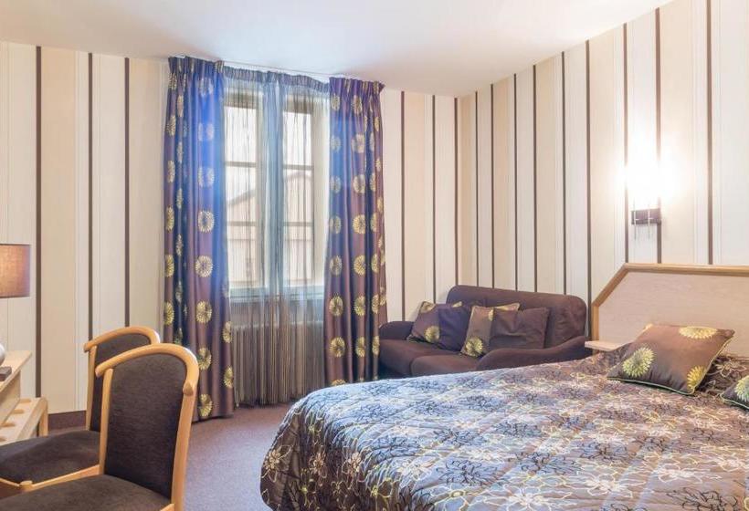 هتل Logis Hôtel Les Platanes