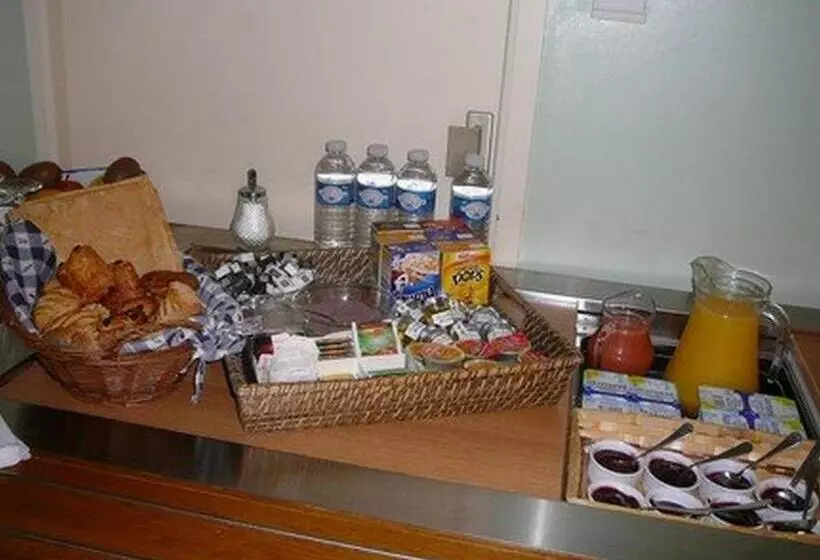 酒店 Les Voyageurs