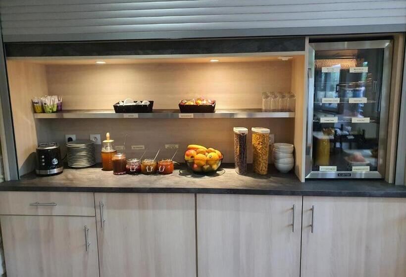 בית מלון כפרי Logis Hôtel Restaurant L Escarbille