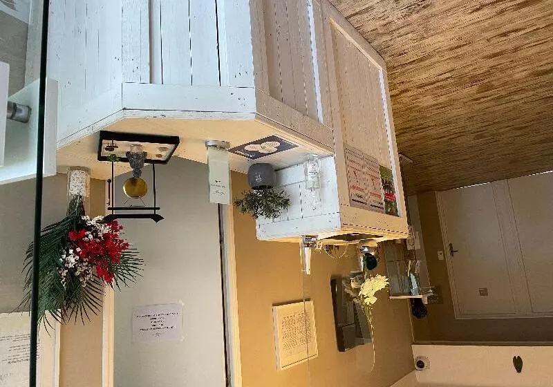 ホテル Logis Hôtel Le Clement V