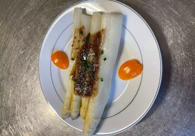 ホテル Logis Hôtel Le Clement V