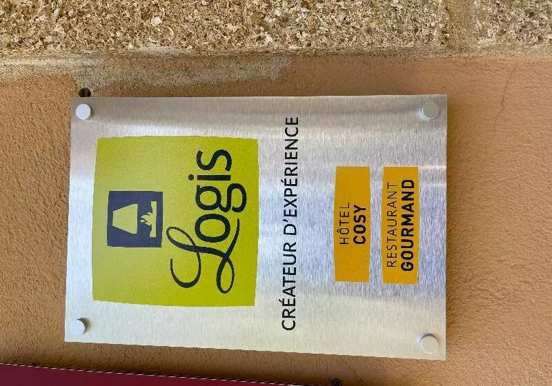 ホテル Logis Hôtel Le Clement V