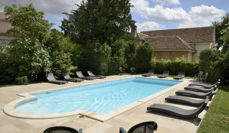 호텔 Logis Le Tadorne