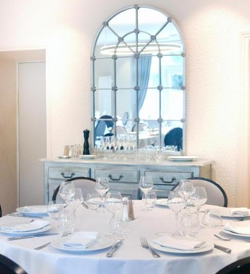 בית מלון כפרי Le Victor Hugo   Hôtel Et Restaurant   Logis Hôtels