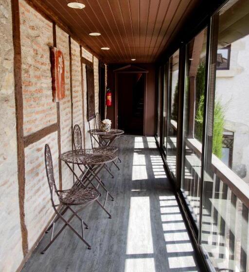 בית מלון כפרי Le Victor Hugo   Hôtel Et Restaurant   Logis Hôtels