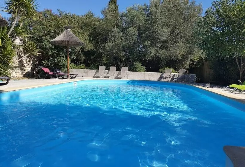 Logis Hotel Restaurant L Esquielle