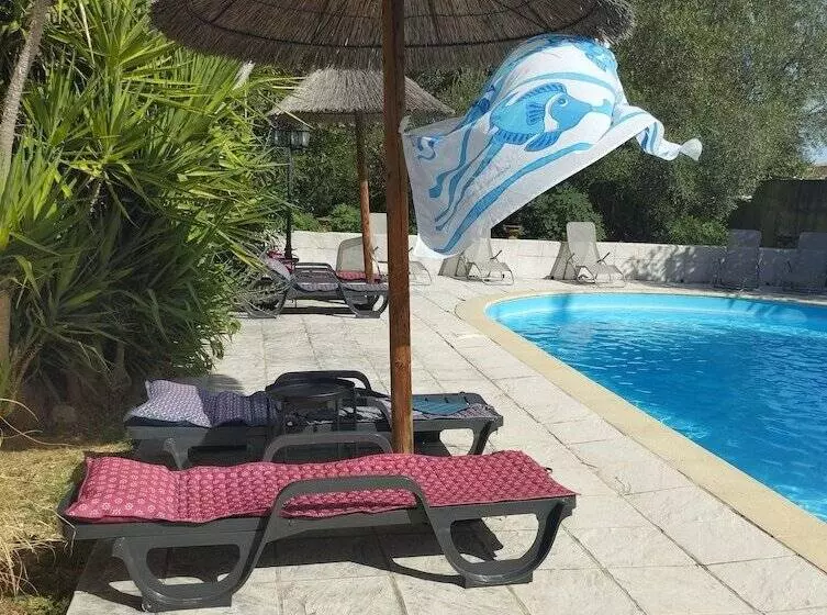 Logis Hotel Restaurant L Esquielle