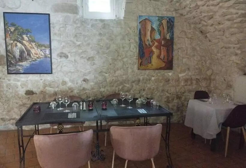 Logis Hotel Restaurant L Esquielle