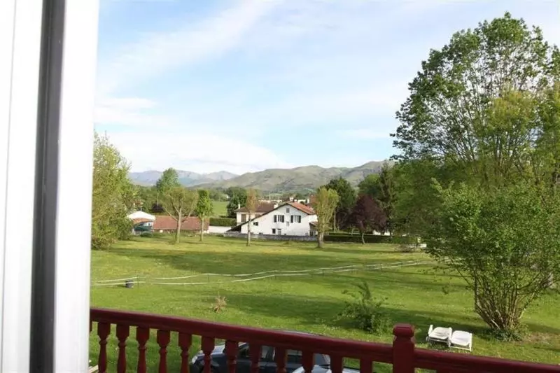 בית מלון כפרי Mendy