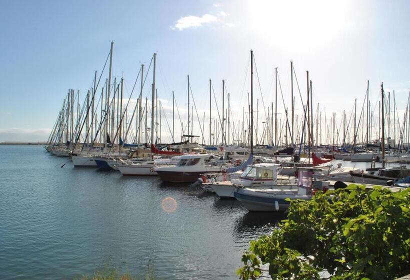 צימר Centro Storico Via Sassari Accommodation