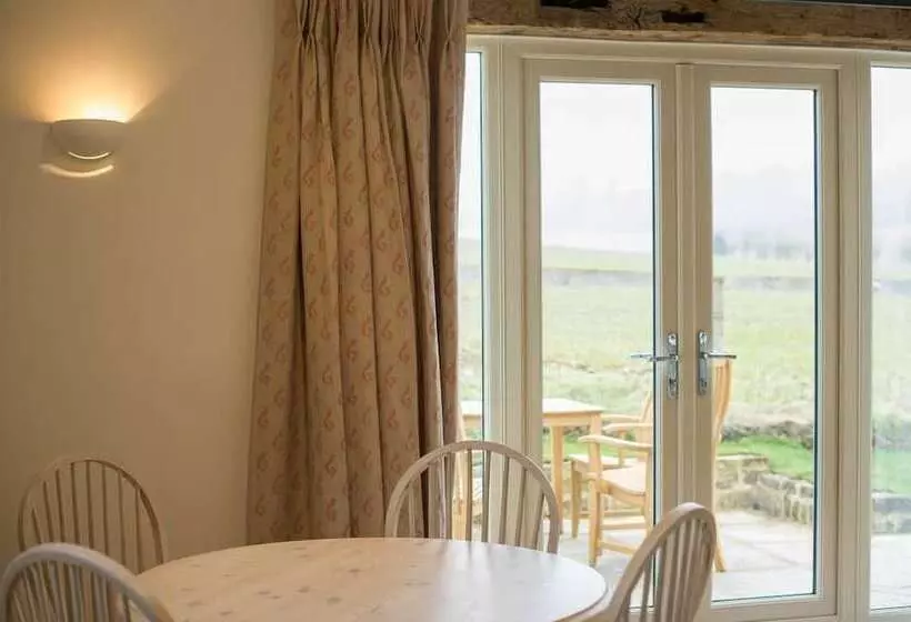 Benbow Holiday Cottages