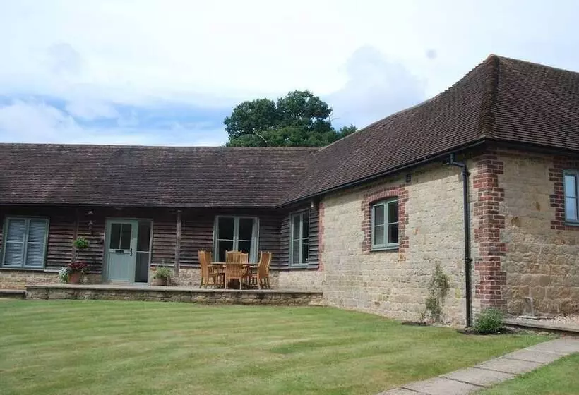 Benbow Holiday Cottages