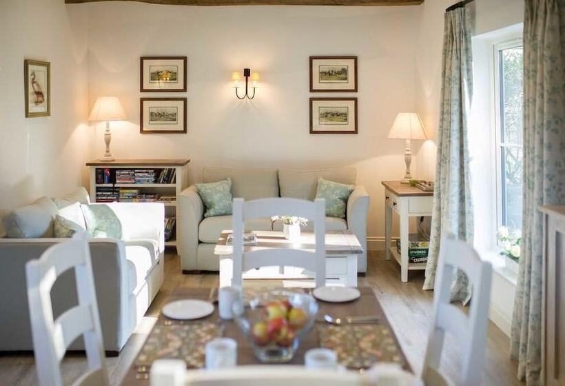 Benbow Holiday Cottages