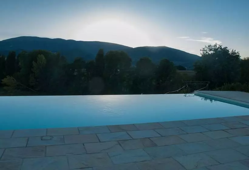 هتل روستایی Agriturismo La Collina Del Sole