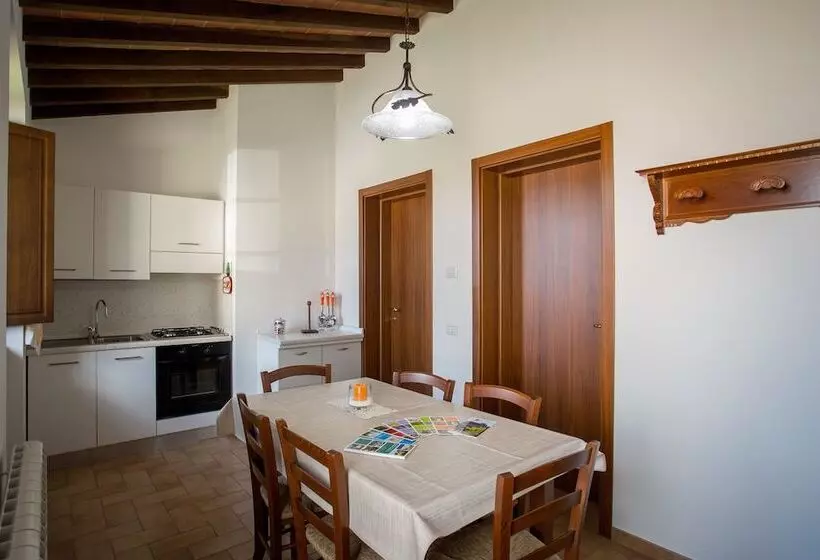 هتل روستایی Agriturismo La Collina Del Sole