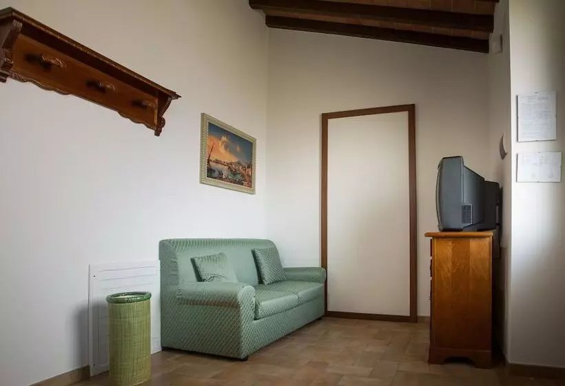 هتل روستایی Agriturismo La Collina Del Sole