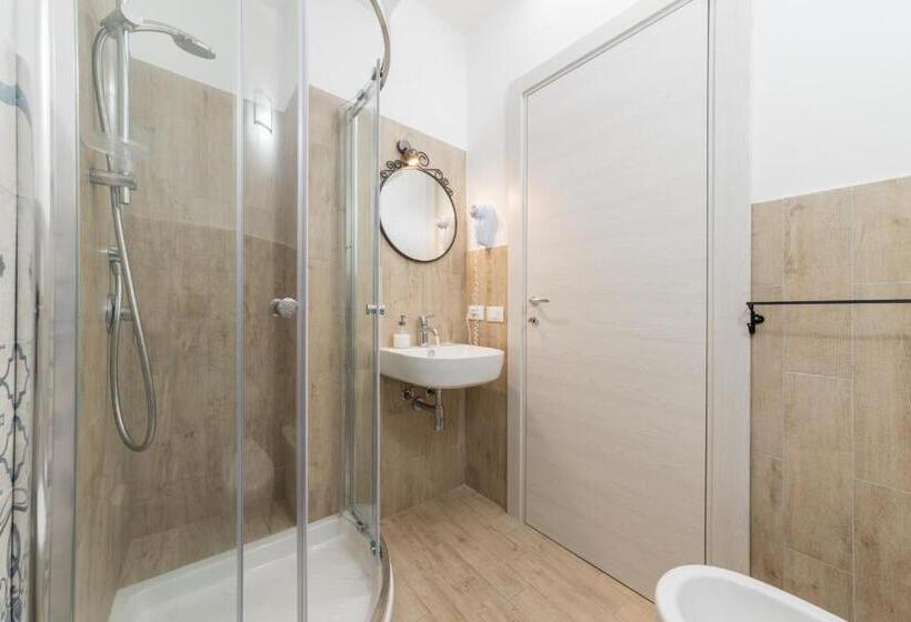 住宿加早餐  Room 86