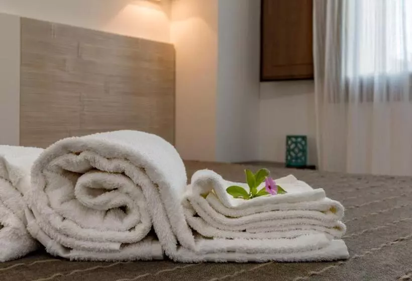 تختخواب و صبحانه Room 86