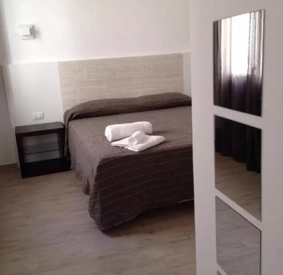 تختخواب و صبحانه Room 86