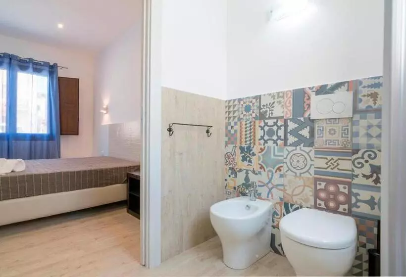 تختخواب و صبحانه Room 86
