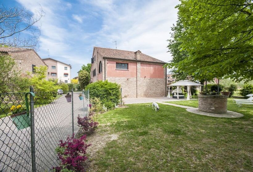 تختخواب و صبحانه R&b Un Mondo A Colori