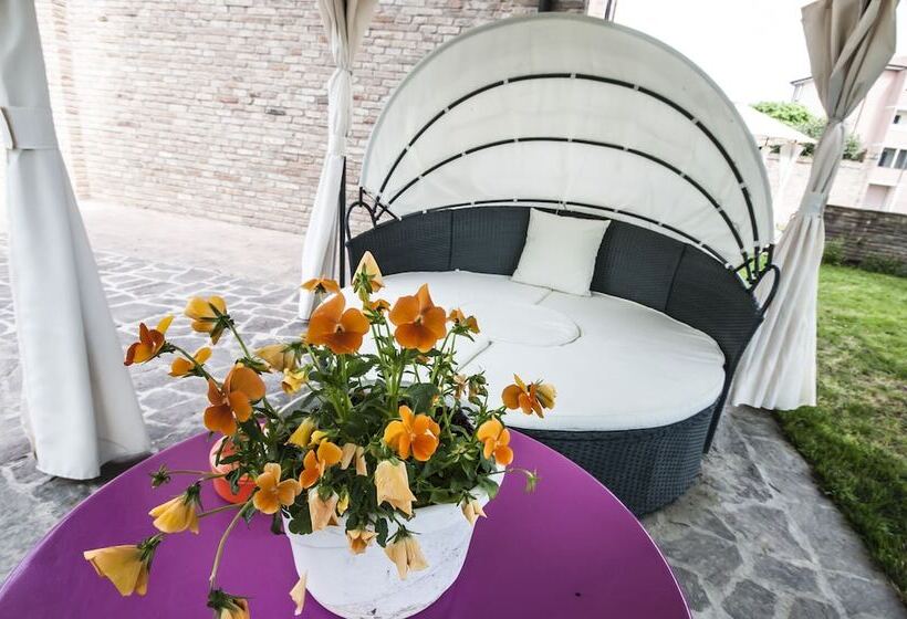 تختخواب و صبحانه R&b Un Mondo A Colori