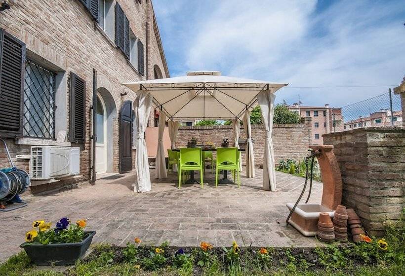 تختخواب و صبحانه R&b Un Mondo A Colori