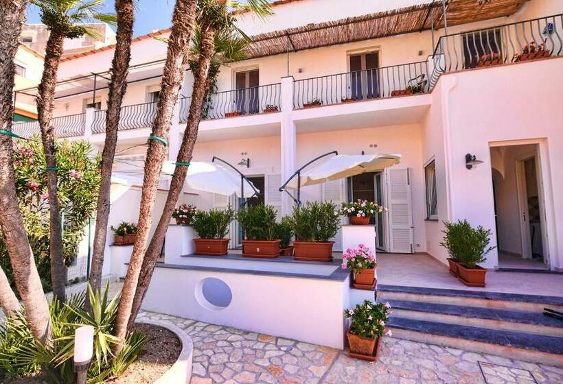 تختخواب و صبحانه Villa Giardini Luxury Room