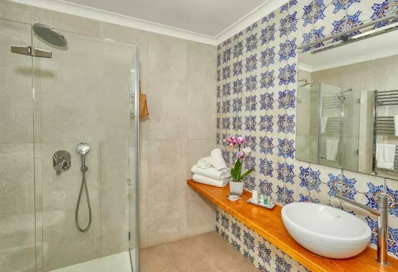 Aamiaismajoitus (B&B) Villa Giardini Luxury Room