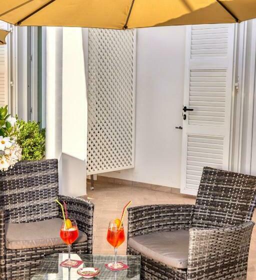 تختخواب و صبحانه Villa Giardini Luxury Room