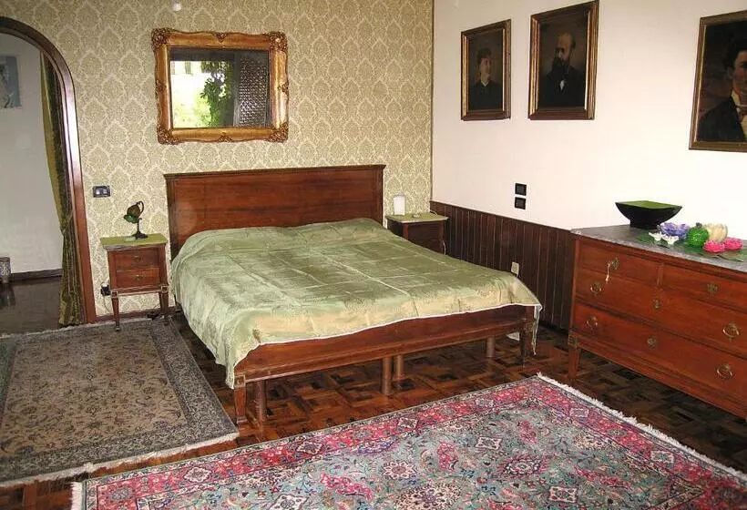 Aamiaismajoitus (B&B) Villa Tra  Monti