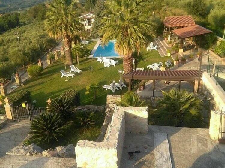 田舎風ホテル Agriturismo Borgonuovo