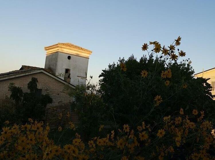 هتل روستایی Agriturismo Torre Mannella