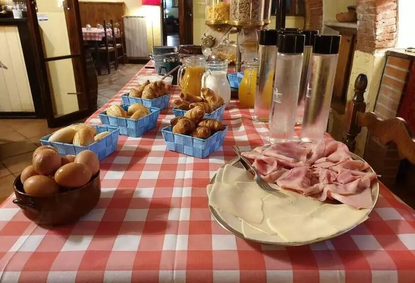 Maaseutuhotelli Fattoria Di Fiocina