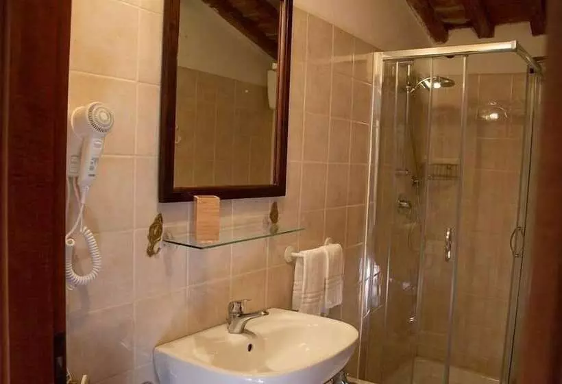 Maaseutuhotelli Fattoria Di Fiocina