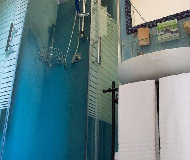 فندق ريفى Fattoria Di Fiocina