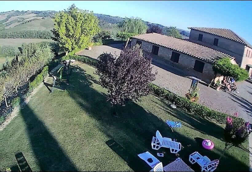 בית מלון כפרי San Lorenzo Agriturismo