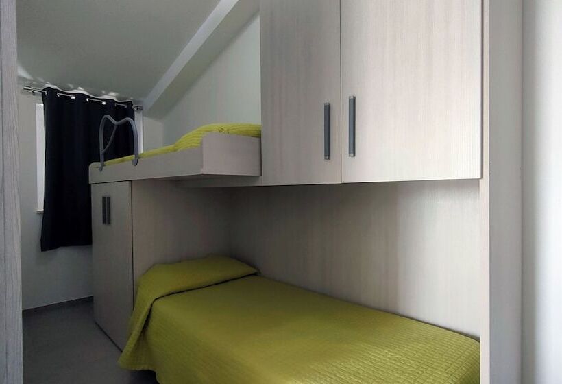 호텔 Villaggio Camping Costa Verde