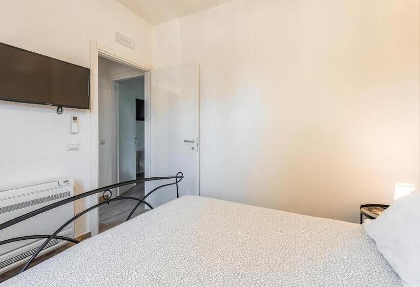 پانسیون Acquazzurra Affittacamere