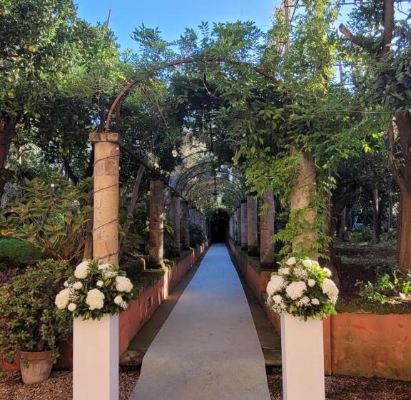 פנסיון Caluga House