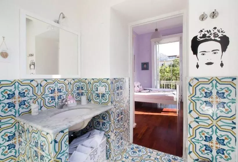 ペンション Caluga House