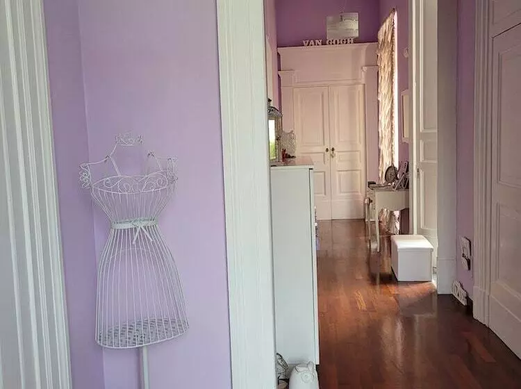 ペンション Caluga House