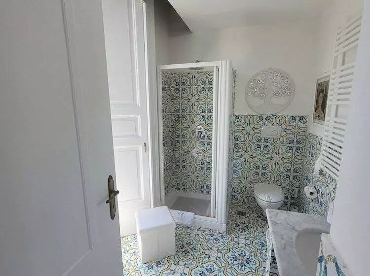 ペンション Caluga House