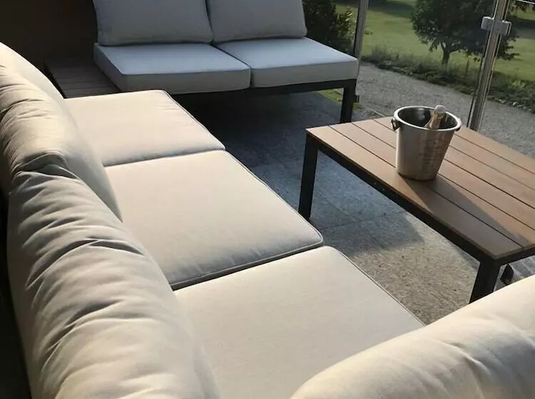 Majatalo Maison Petit Perlage B&b And Champagne