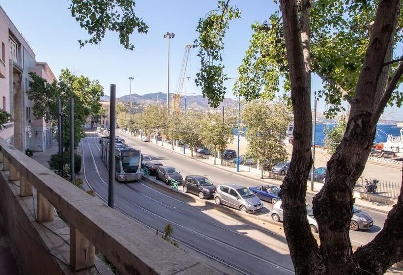 Pensjonat Teatro Sullo Stretto