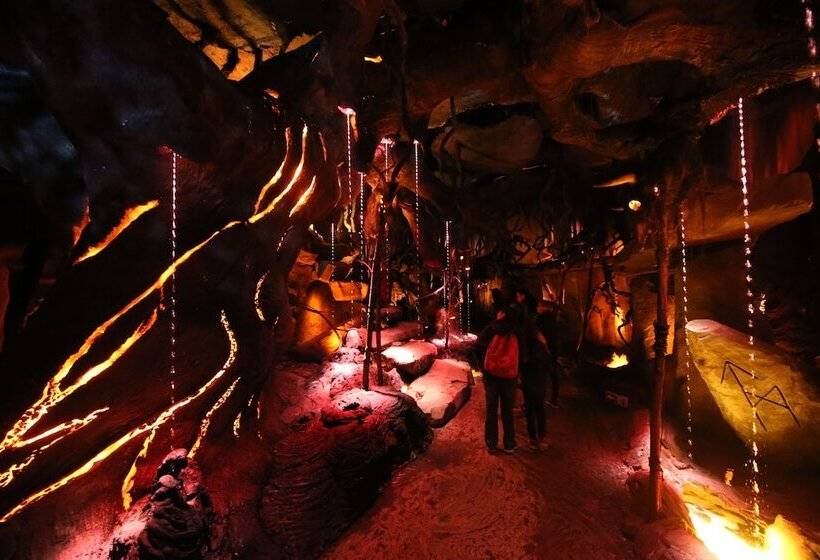 Puy Du Fou France   Hotel La Citadelle